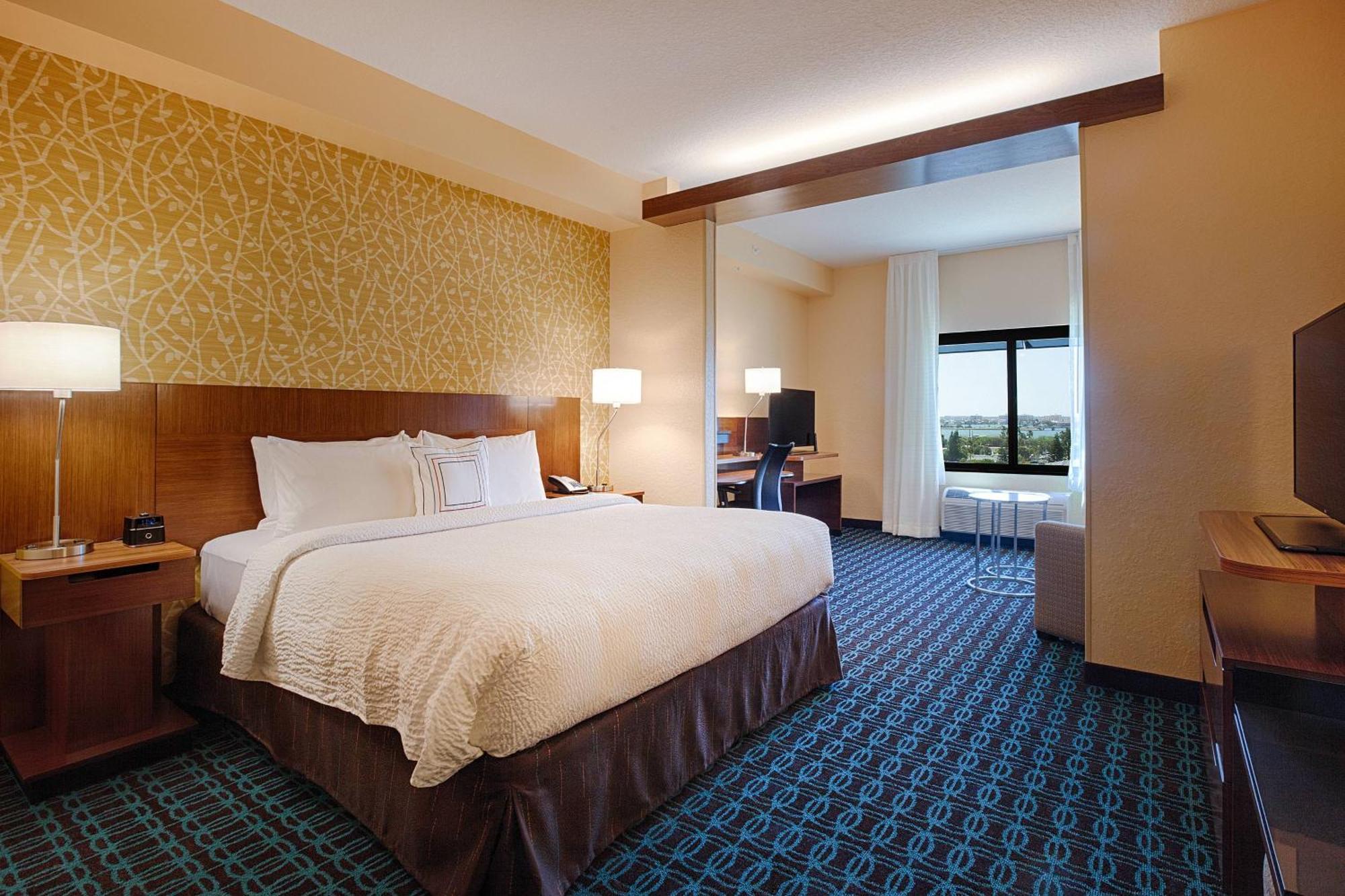 Fairfield Inn & Suites By Marriott Clearwater Beach Exterior foto