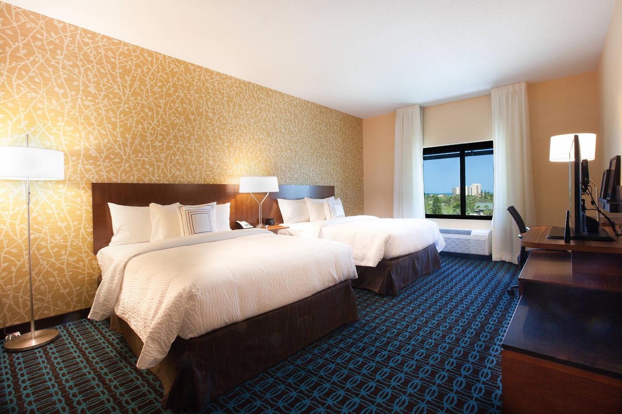 Fairfield Inn & Suites By Marriott Clearwater Beach Exterior foto